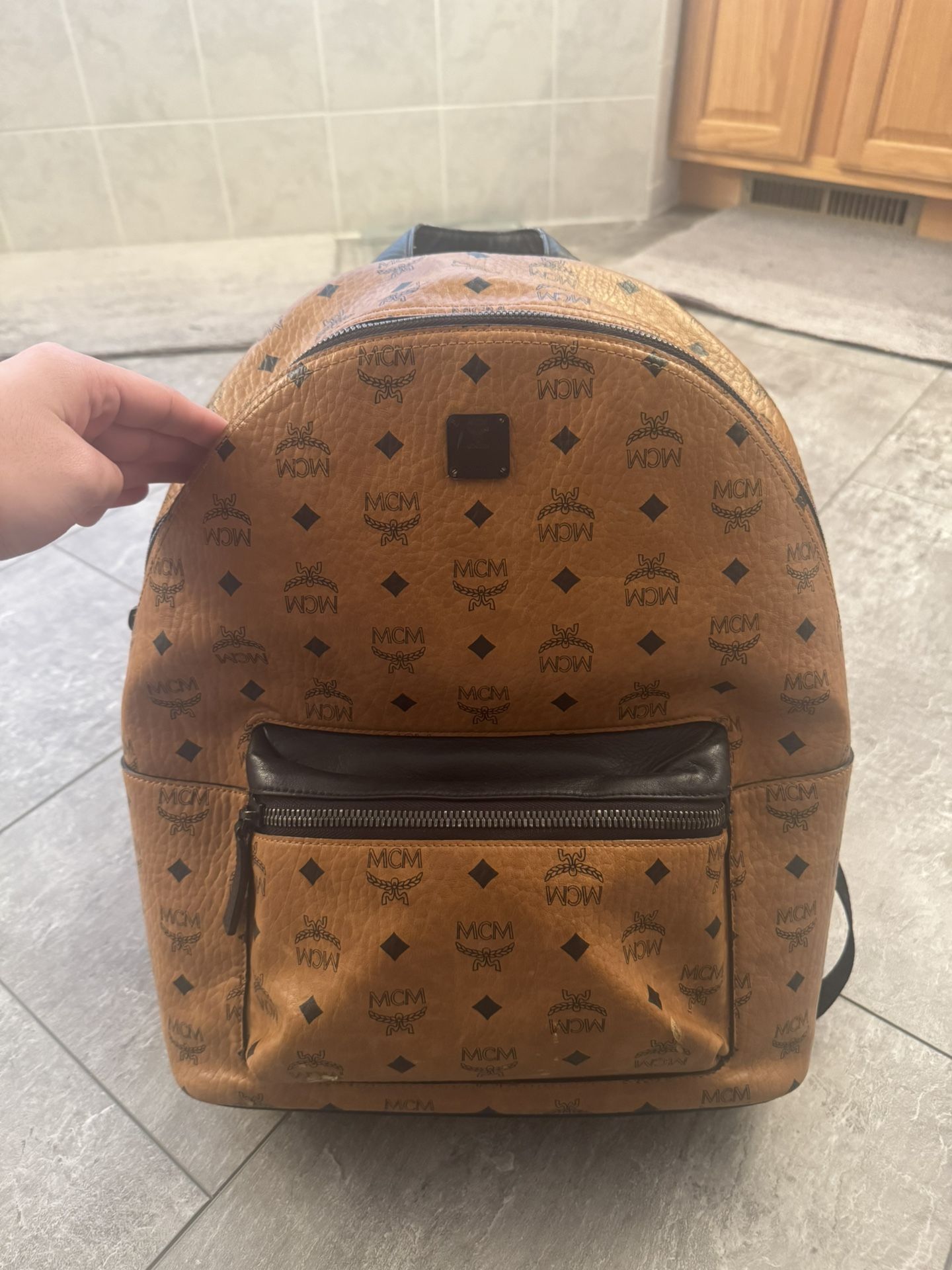 MCM medium Stark monogram-print backpack (100% AUTHENTIC)