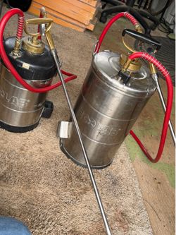 Pest control canisters