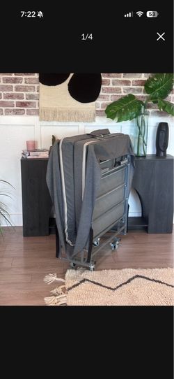 Zinus Folding Rollaway Bed