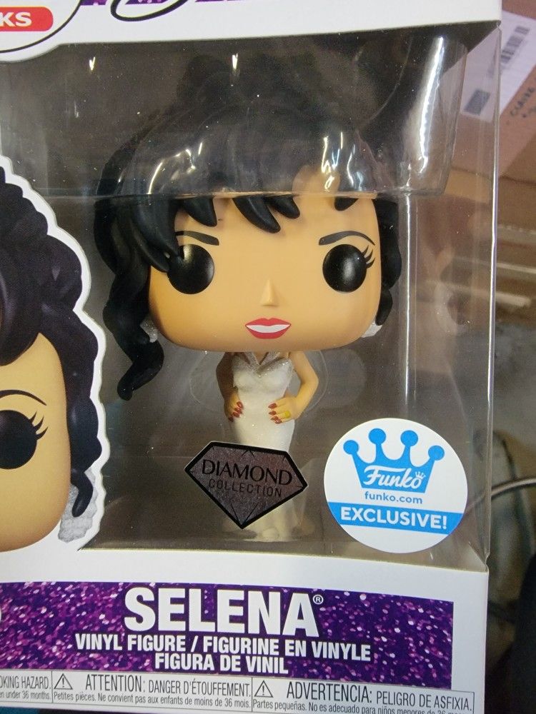 FUNKO ROCKS: SELENA (GLITTER & DIAMOND COLLECTION EXCL) BUNDLE **SOLD INDIVIDUALLY TOO** 🔥 (PERFECT CONDITION/INCLUDES PROTECTORS) **AVAILABLE**