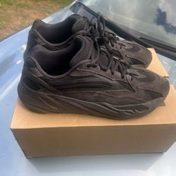 Adidas Yeezy 700 V2 Vanta 