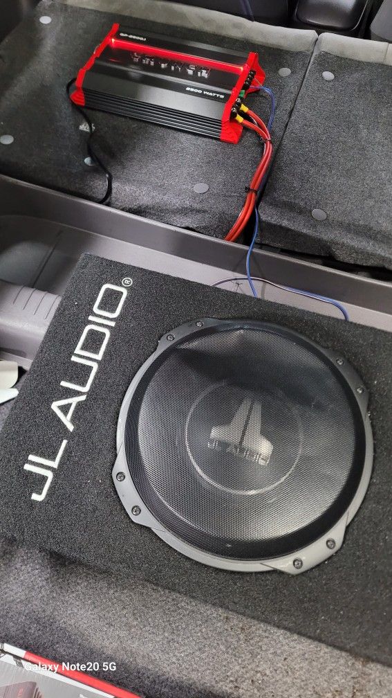 COVINA RADIO GUYS 🔊  🔊 🔊 Car Audio ✅️ Alarms ✅️ Window Tint ✅️ LED Lights ✅️ Troubleshooting ✅️ And Much More.  Sales And Installations 
Car Audio