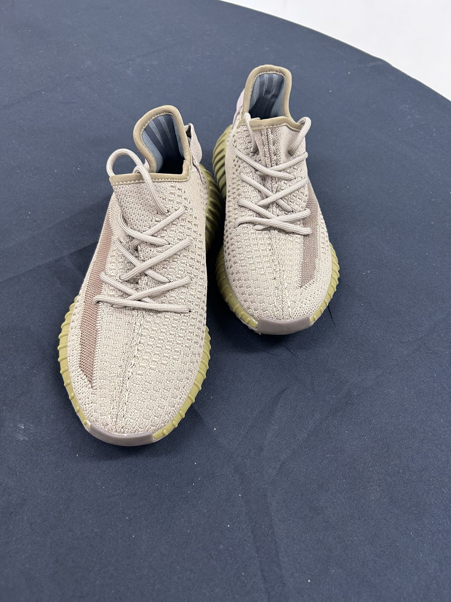 adidas Yeezy Boost 350 V2 Used