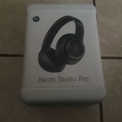 Beats Studio Pro Headphones 100$ Brand New Still In Box