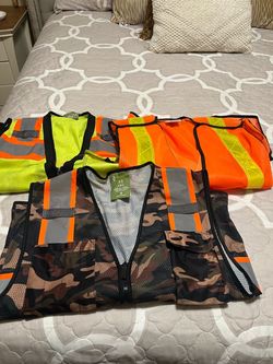 Safety vest 🦺