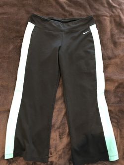 Women’s Nike Capris, size medium 8-10