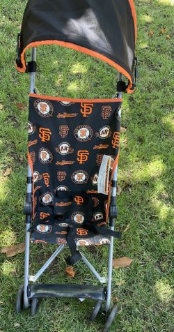 Nice kids stroller $30 baseball ⚾️ giants stroller
