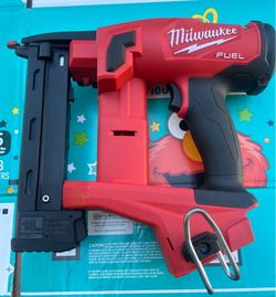 Milwaukee M18 FUEL 18-Volt Lithium-lon Brushless Cordless 18-Gauge 1/4 in. Narrow Crown Stapler (Tool-Only) $200