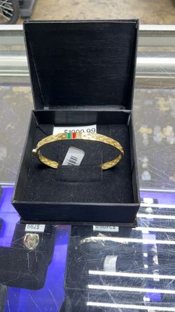 Bracelet