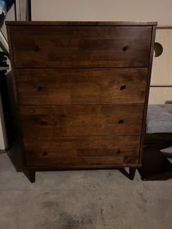 Four drawer dresser