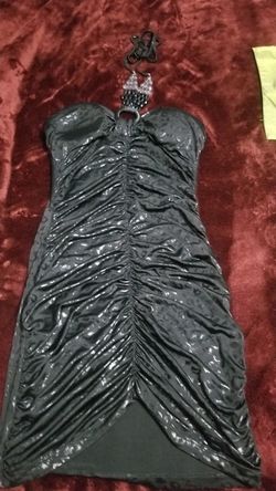 Sexy Form-fitting 'scrunch' sides/waist Holiday Party/New Year's Eve dress. (Wraps/Ties around neck)