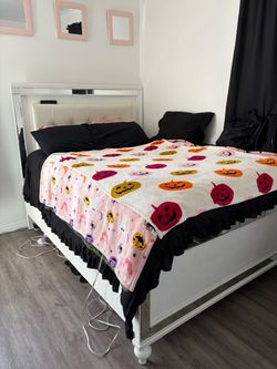 White Queen Bedframe