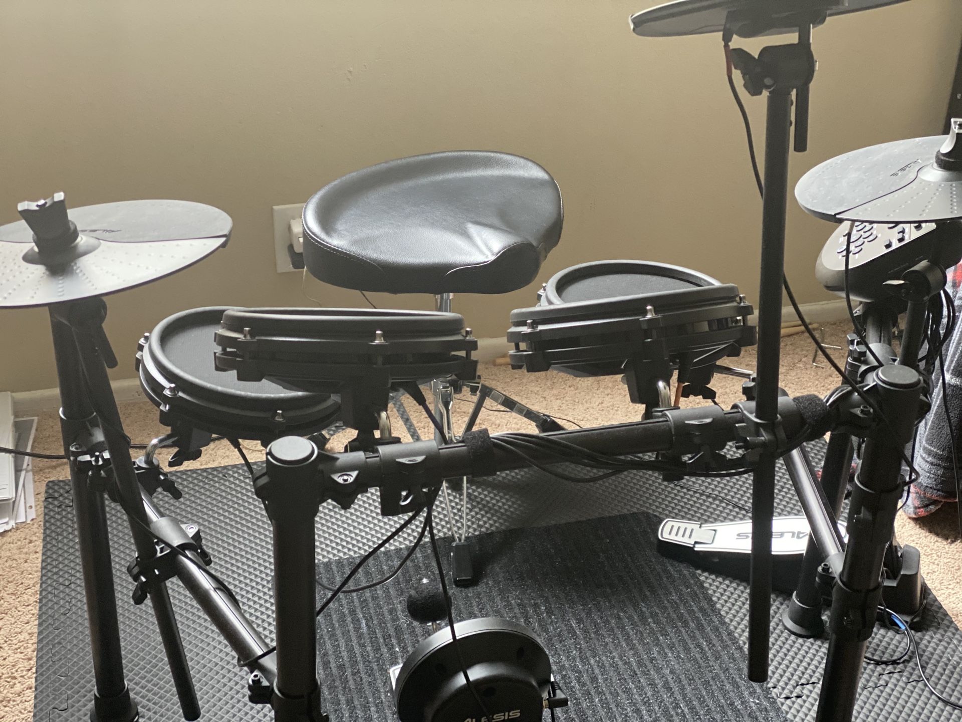 Alesis Drum Nitro Mesh Kit