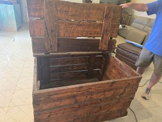 Wood storage box