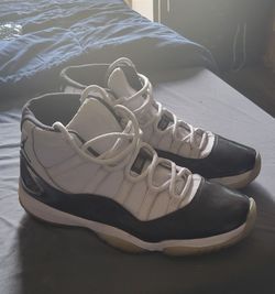 Jordan 11's Retro concord size 13