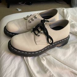 30$ Worn Once Dr Martens Doc Martens Women’s 6 UK 4