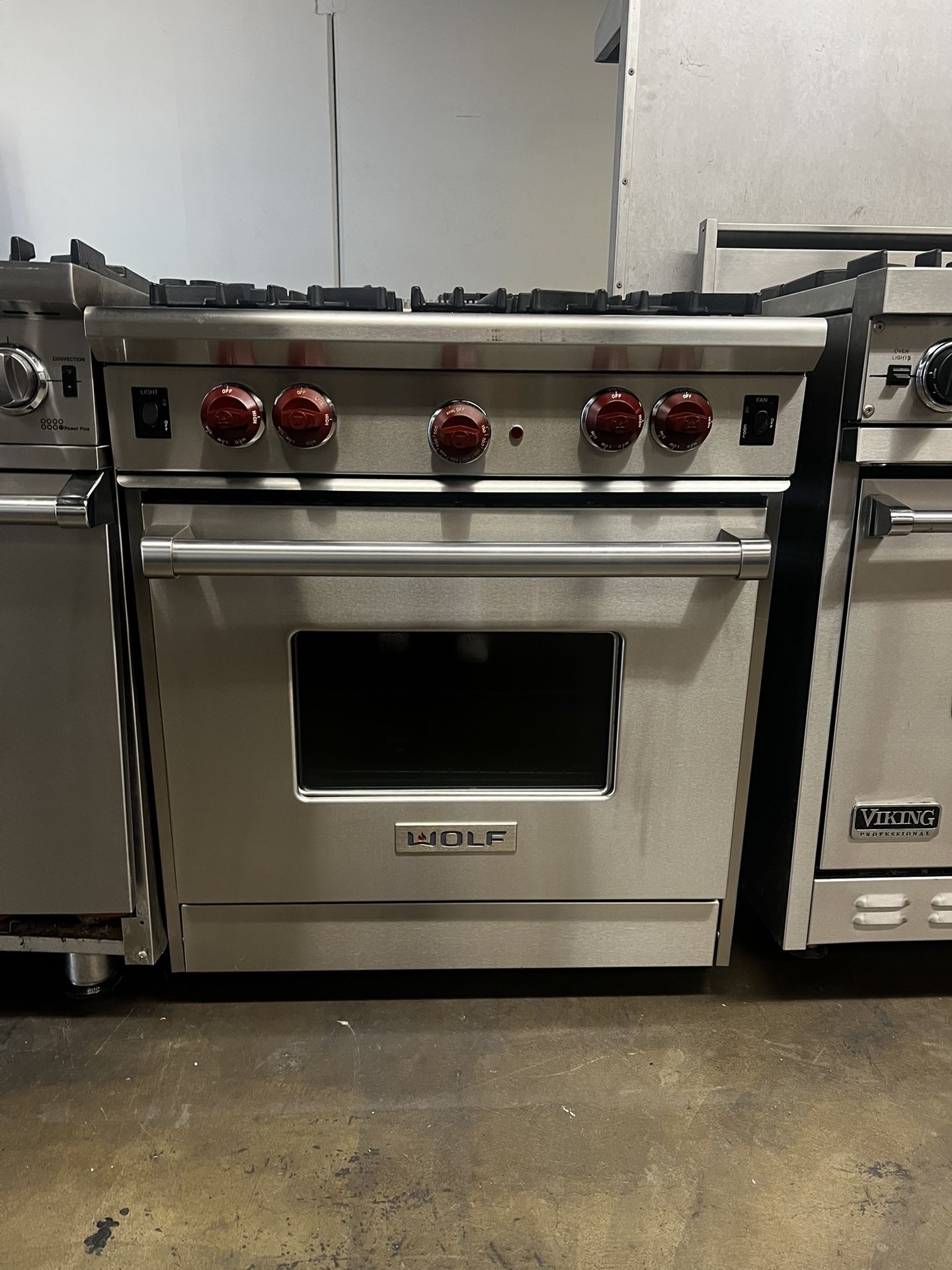 Wolf 30”Wide All Gas Range Stove Stainless Steel