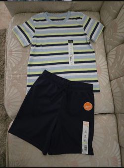 Boy's Shorts And Tee Set Size 4T