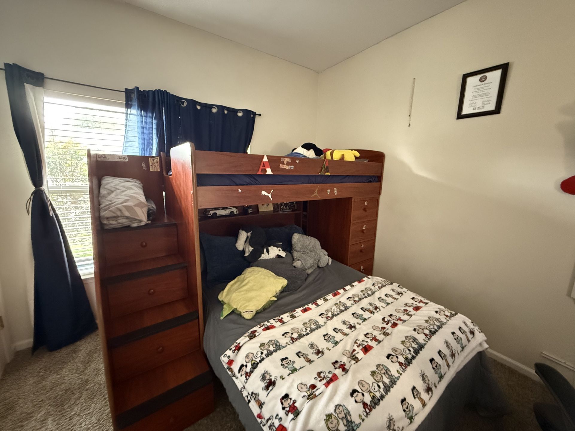 King Bunk Bed With 10 Built In Dressers/drawers