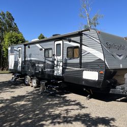 35’ 2017 Springdale Bunkhouse Trailer