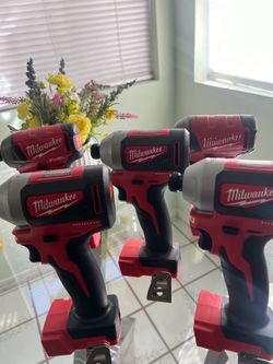 Milwaukee drills & fuel Milwaukee