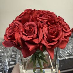 Artificial Rose Arrangements With Vase And Fake Water