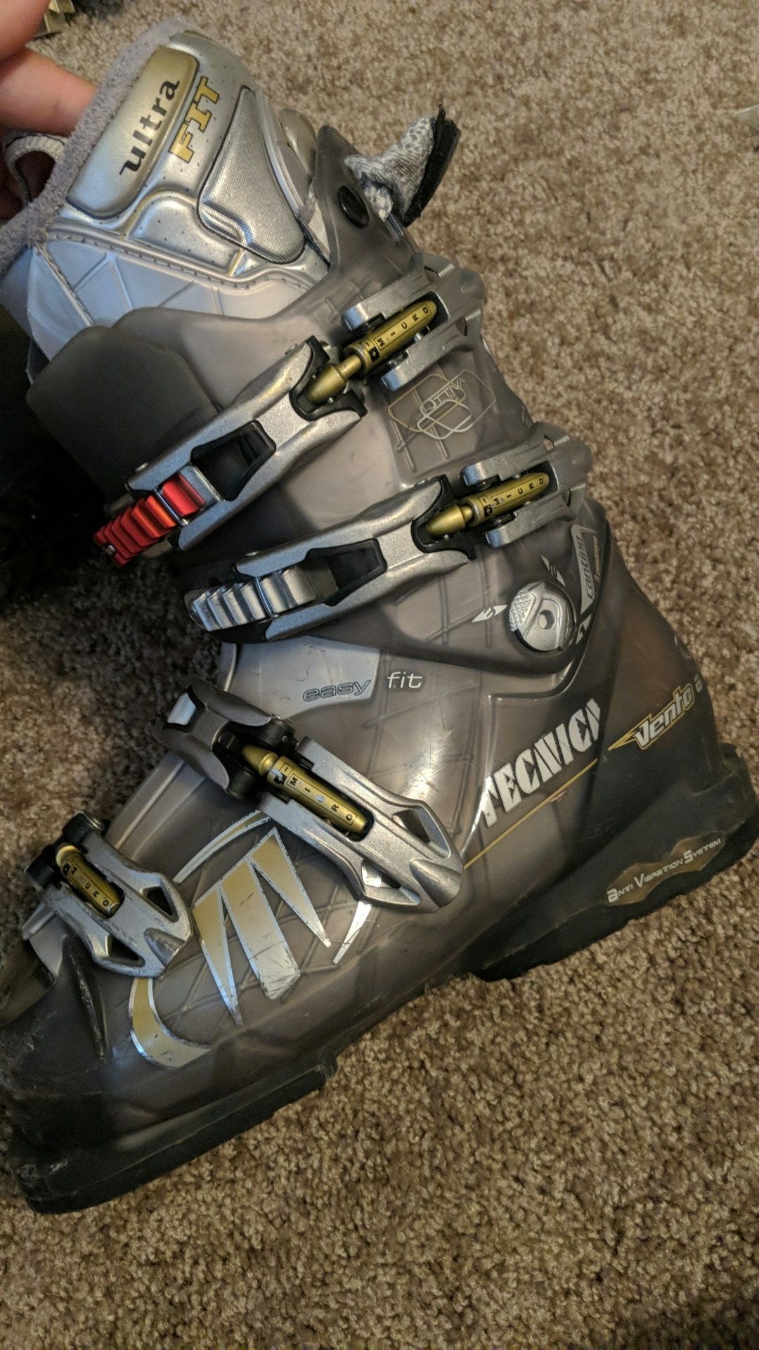 Técnica women's ski boot. Size 24.024.5 for Sale in Phoenix, AZ OfferUp