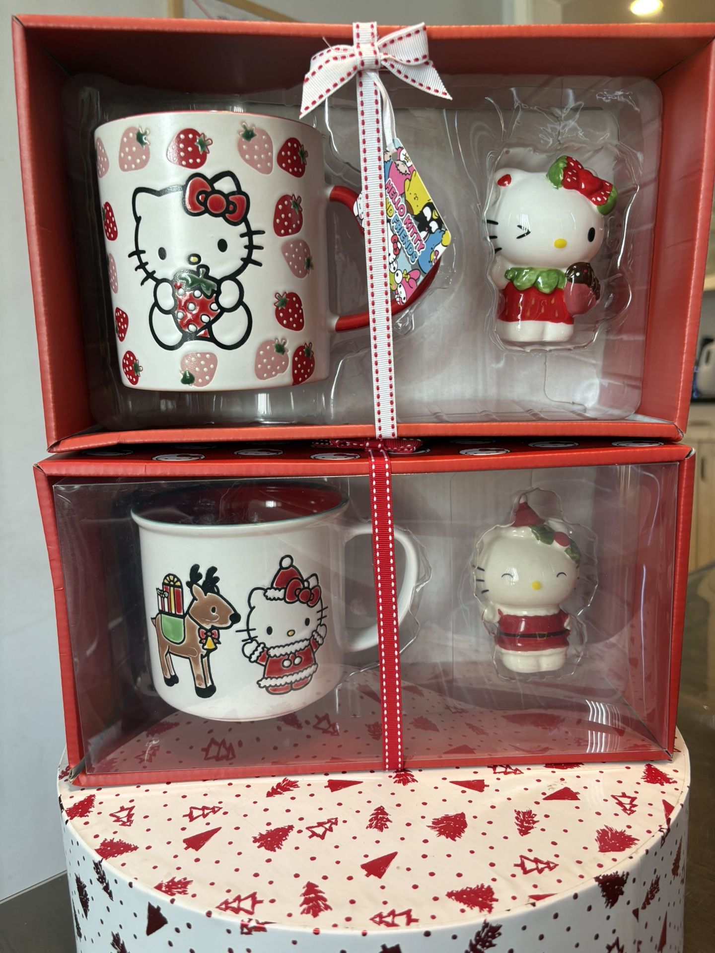 Hello kitty ceramic