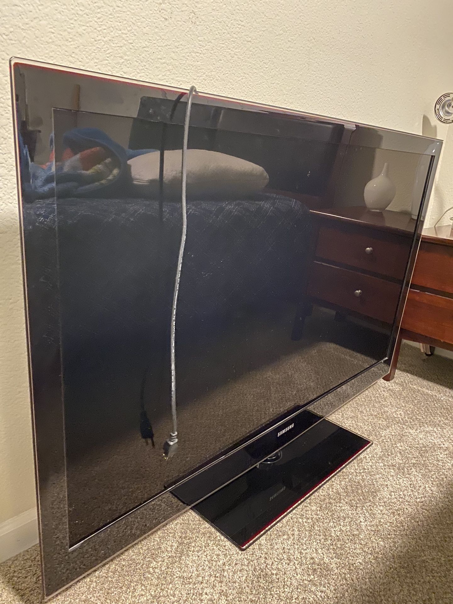 48” Samsung TV