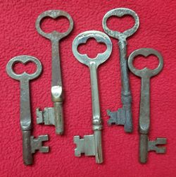 Antique Skeleton Keys