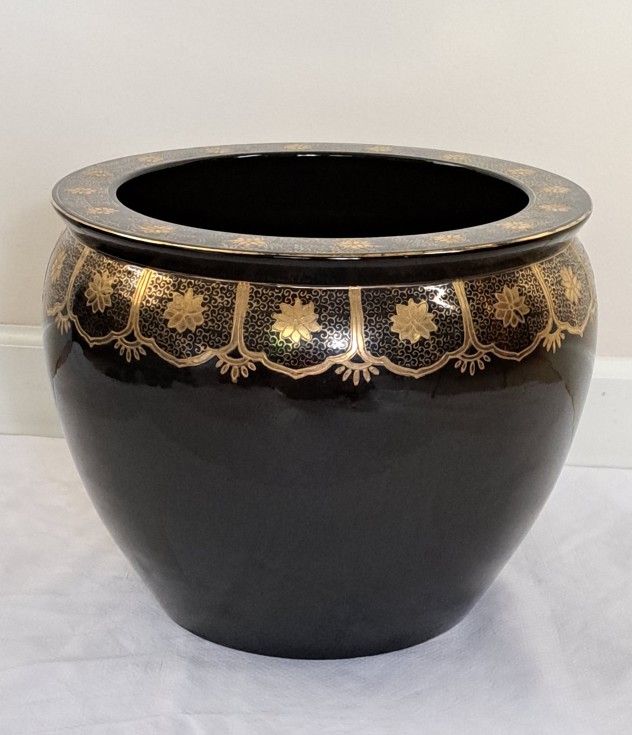 Vintage Chinese Porcelain Fishbowl Pot Planter Black W/ Gilt Lotus Flower Trim