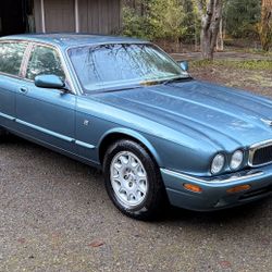1998 Jaguar XJ8