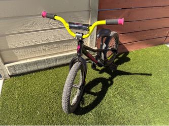 Specialized kids bike