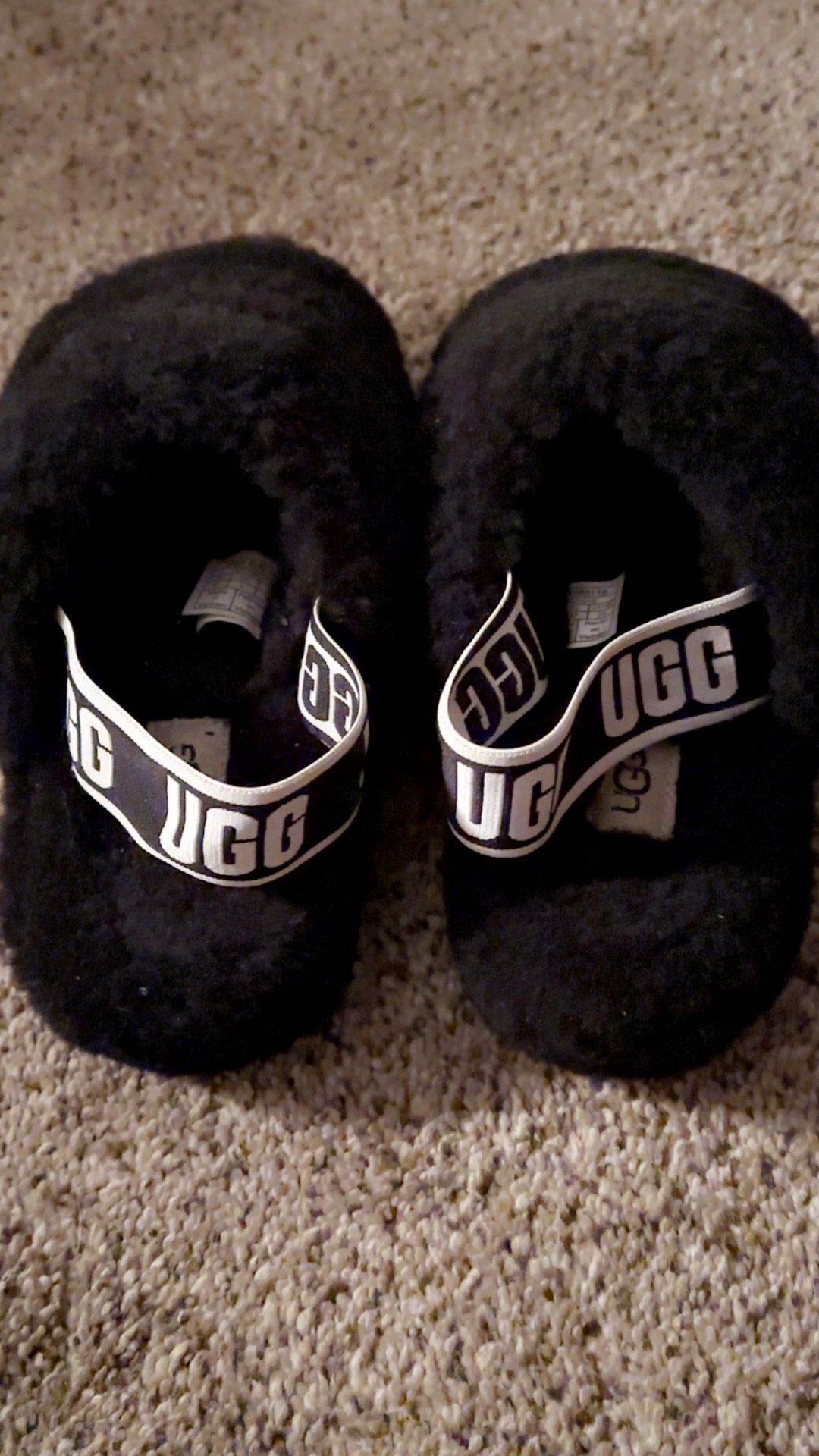 Size 6 Yeah Fluffy Black Uggs