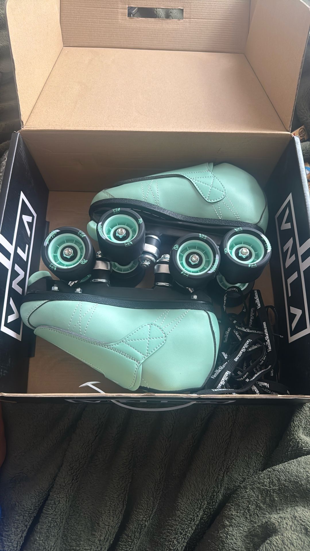 VNLA Skates 