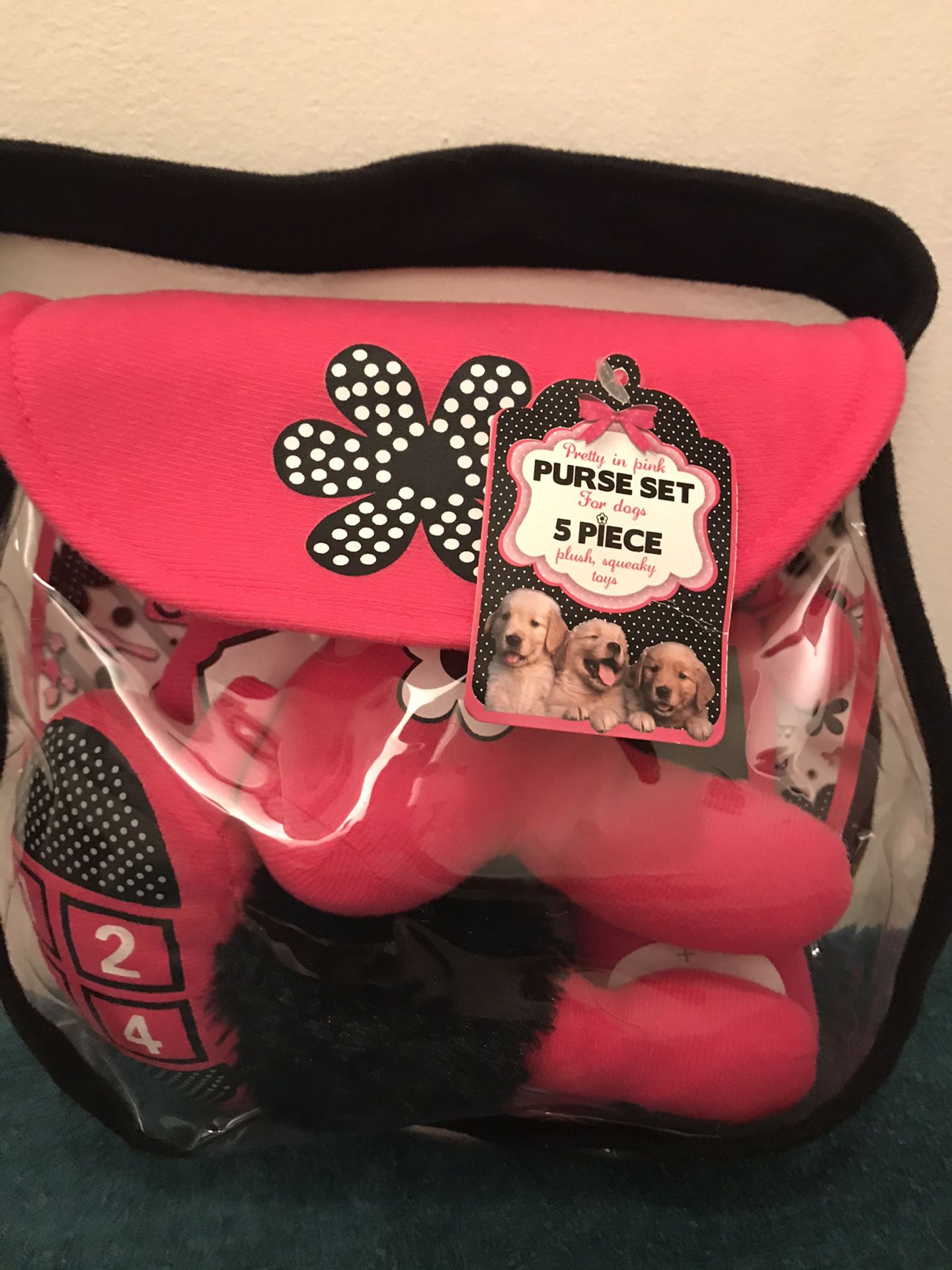 Plush dog toys 5 pc set plus carry bags