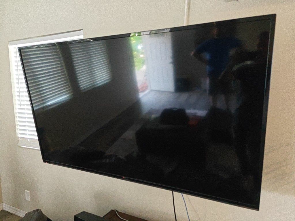 65 Inch LG TV