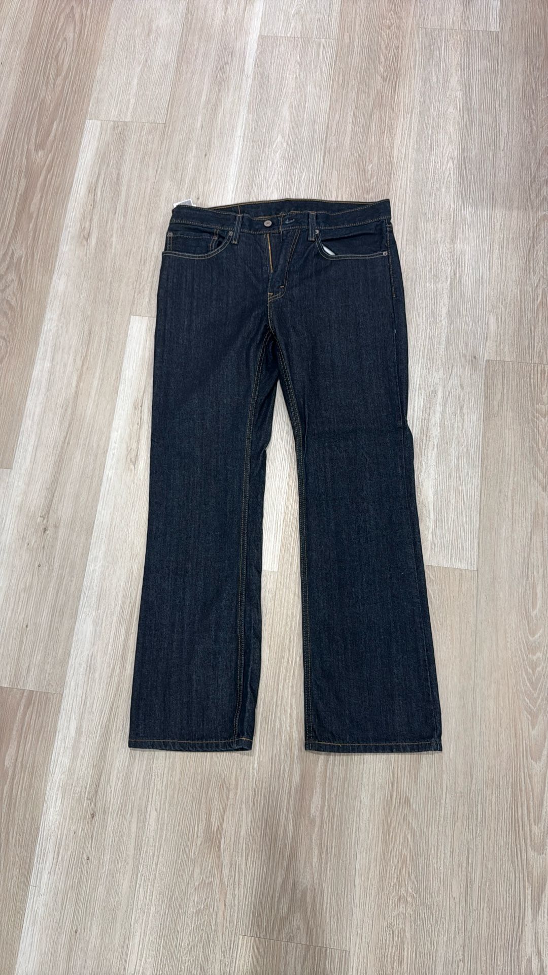 Levi Bands 567