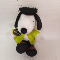 Hallmark Exclusive Peanuts Snoopy As Lil Frankenbeagle 8" Plush Toy