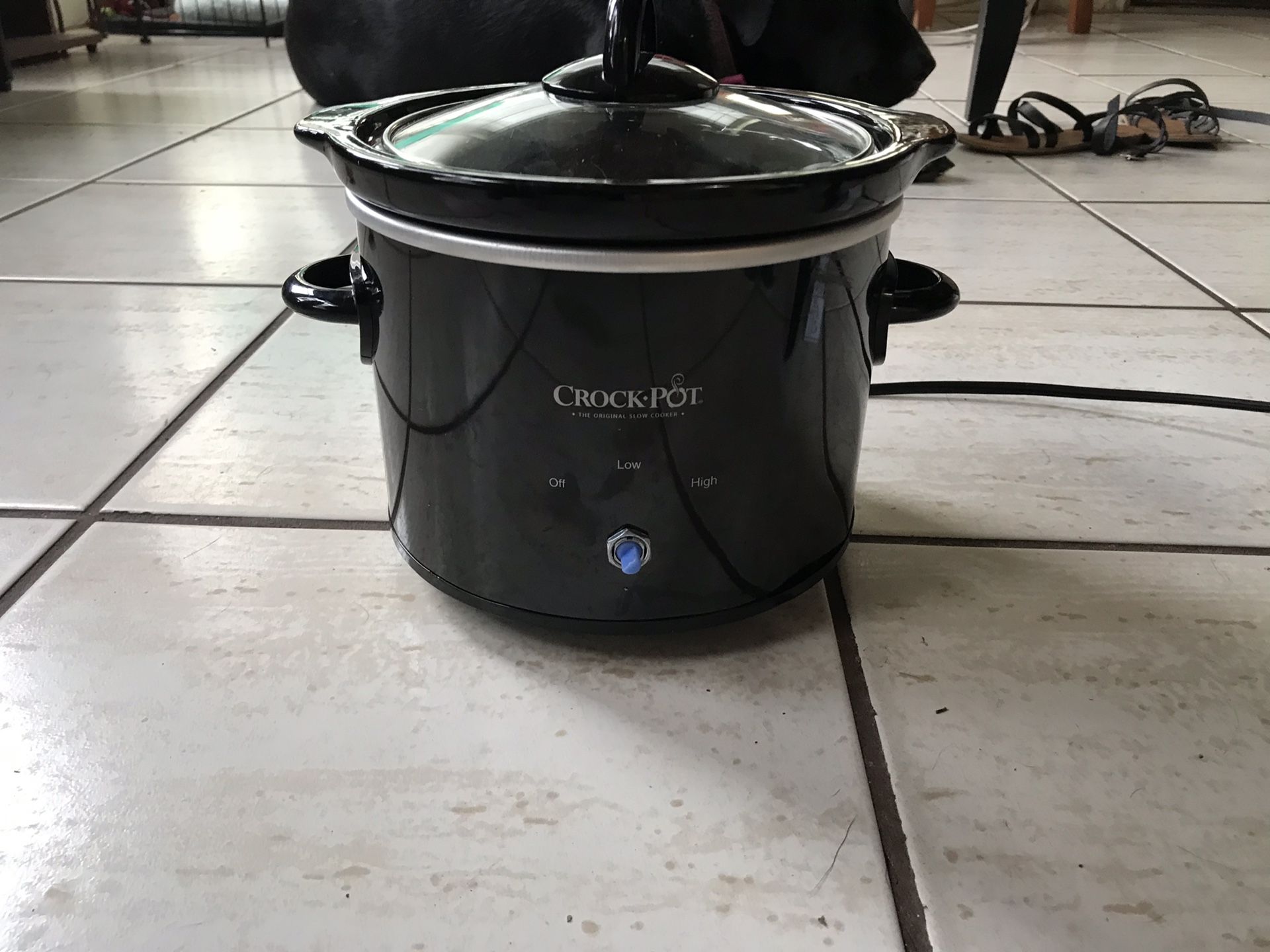 Small Crock Pot slow cooker