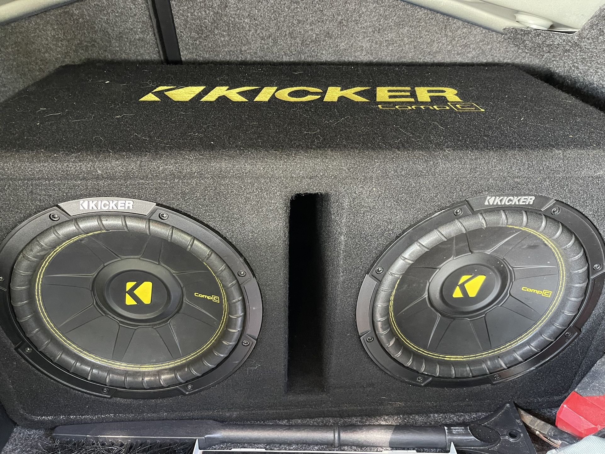 Comp C Kicker And Box And Amp