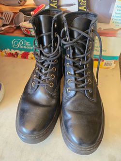 Dr Doc Martens Zavala Black Smooth Leather Combat Boots Women’s