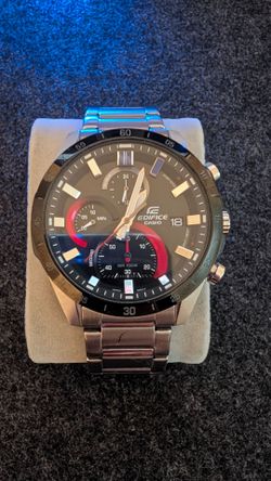 Watch Casio Edifice Black and Red - Mint condition