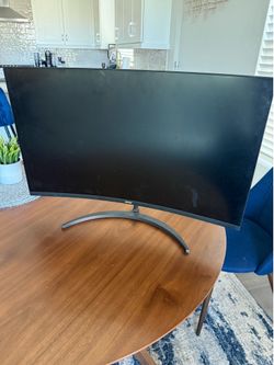 Acer 31.5 inch curved monitor