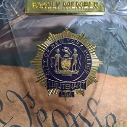 NOVELTY NEW CAR DASH WINDSHIELD ORNAMENT FAMILY MEMBER NYPD (1)