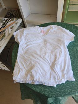 men's Large tshirts new White