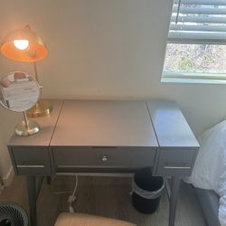 Desk With Inside Mirror And Storage