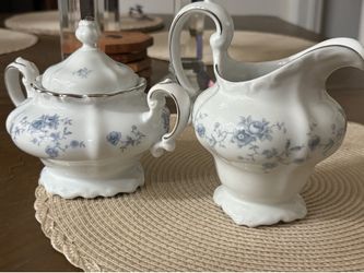 Creamer and sugar China set