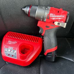 Milwaukee m12 fuel brushles with battery and charger