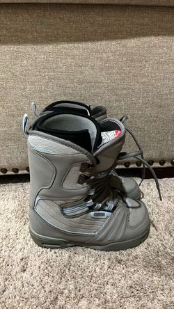 Vans Women’s Snowboarding Boots Size 7